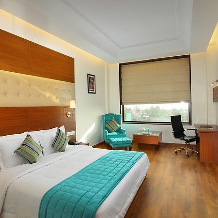 Rs Sarovar Portico Palampur Exterior photo