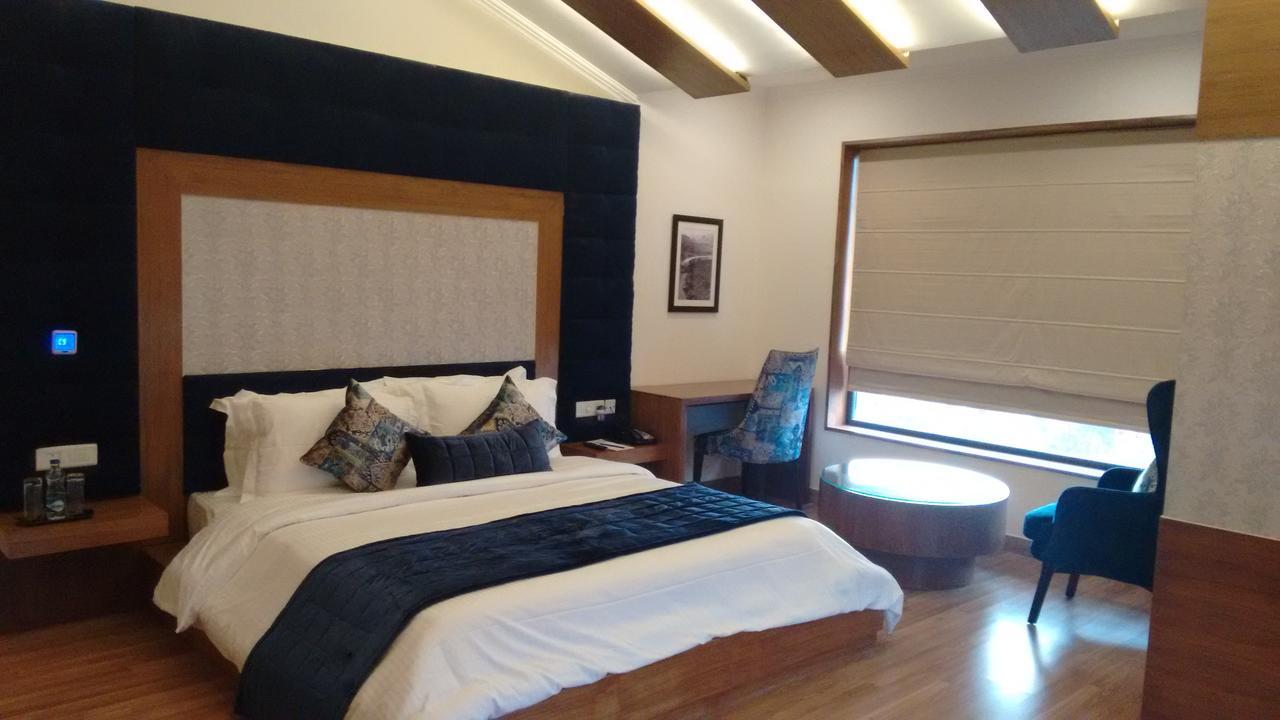 Rs Sarovar Portico Palampur Exterior photo