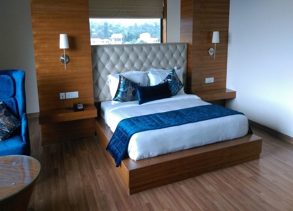 Rs Sarovar Portico Palampur Exterior photo