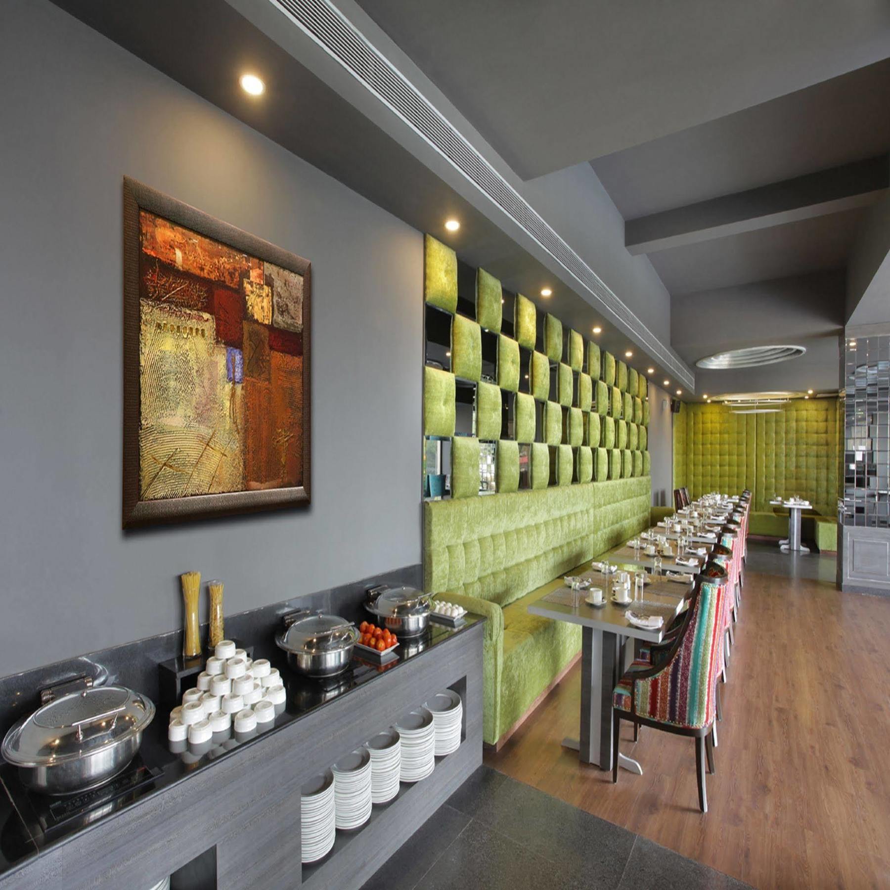 Rs Sarovar Portico Palampur Exterior photo