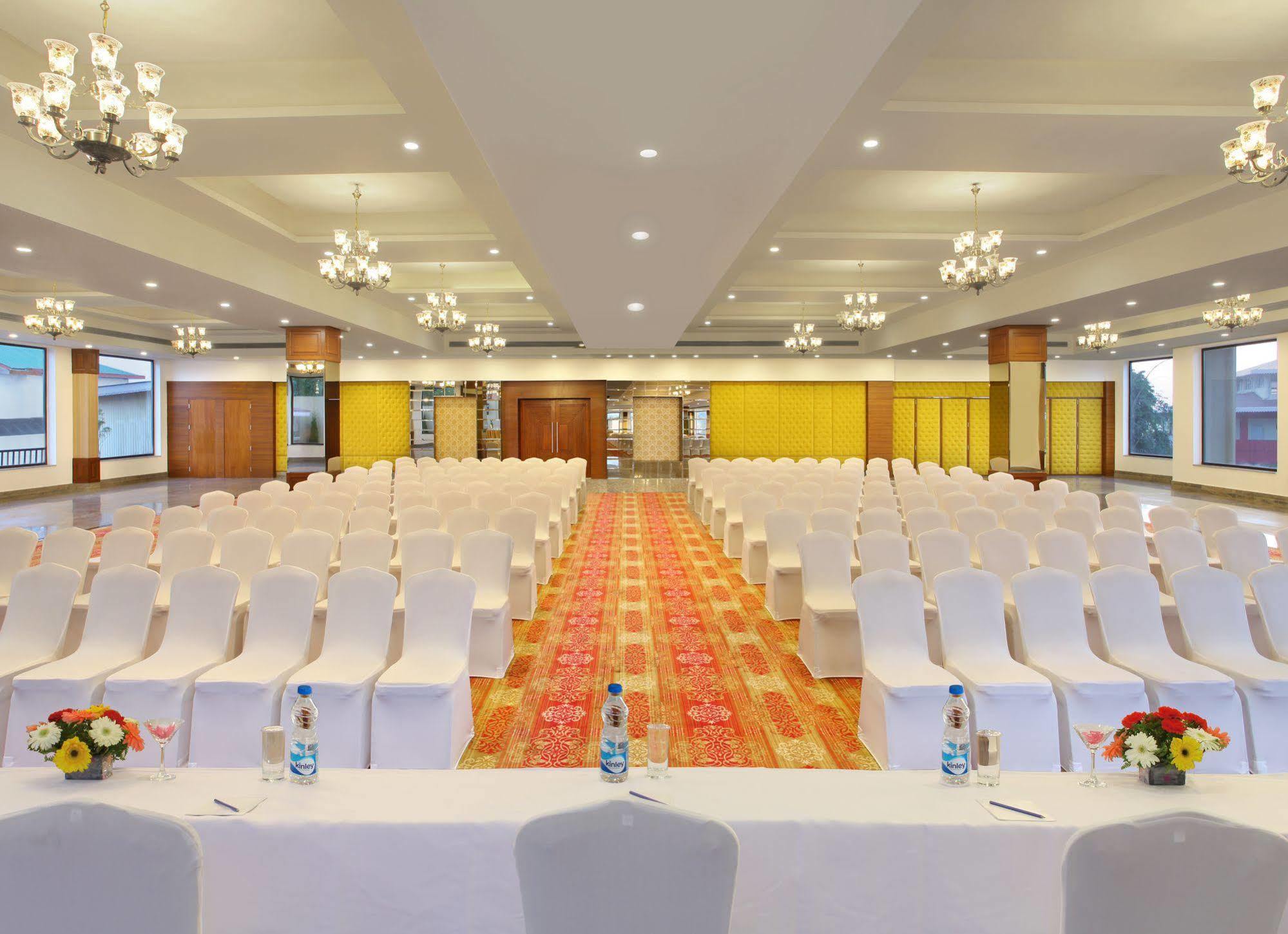 Rs Sarovar Portico Palampur Exterior photo