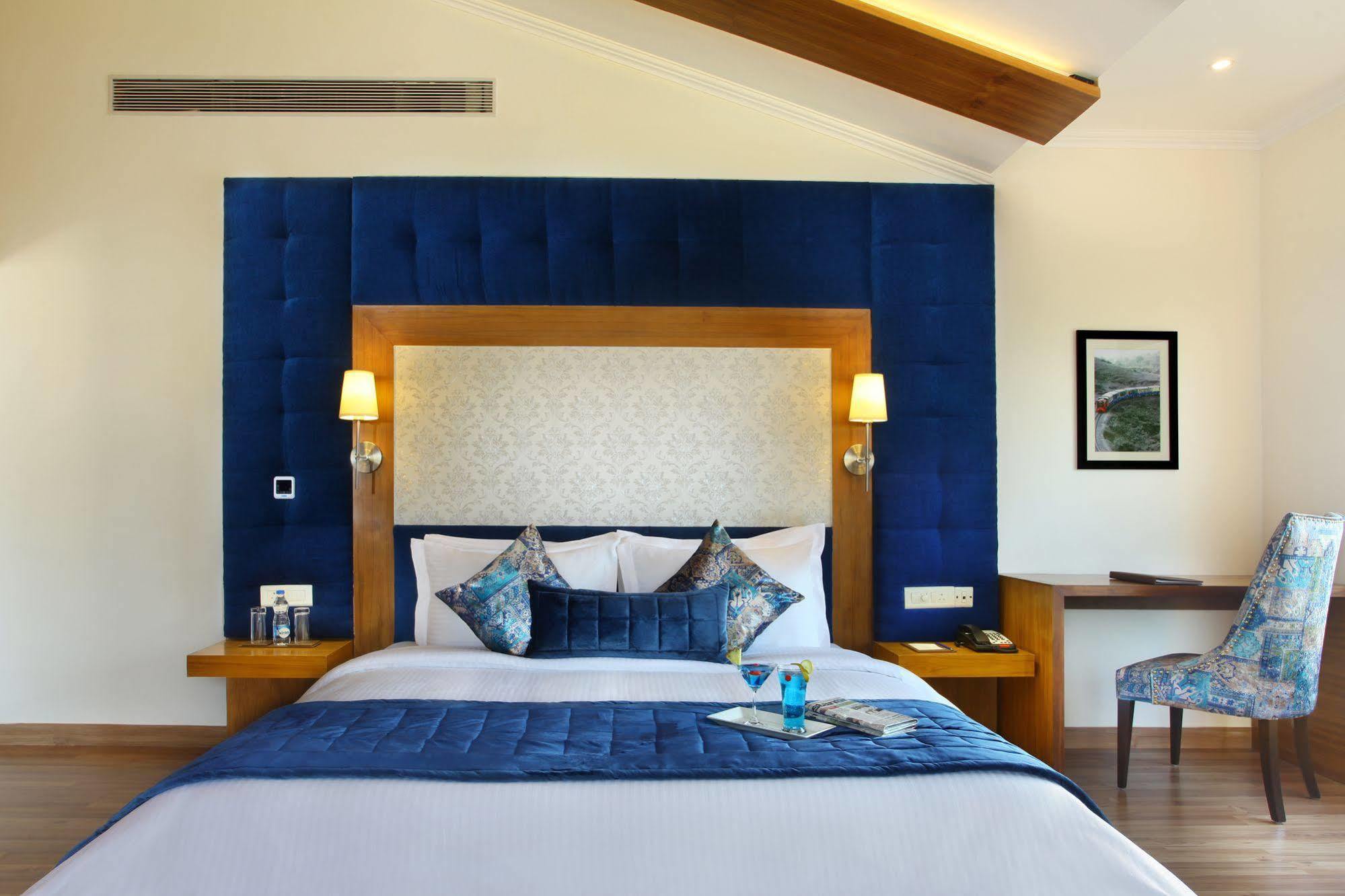 Rs Sarovar Portico Palampur Exterior photo
